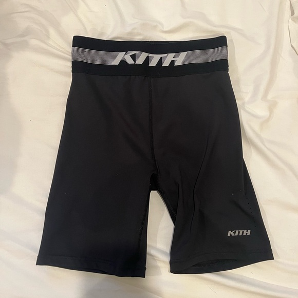 Sold Kith biker shorts - emrata - Picture 3 of 6